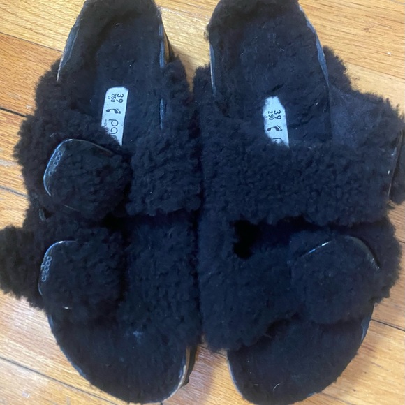 Birkenstock New Arizona Big Buckle Shearling Teddy Black Women’s Size 8 - Picture 3 of 4